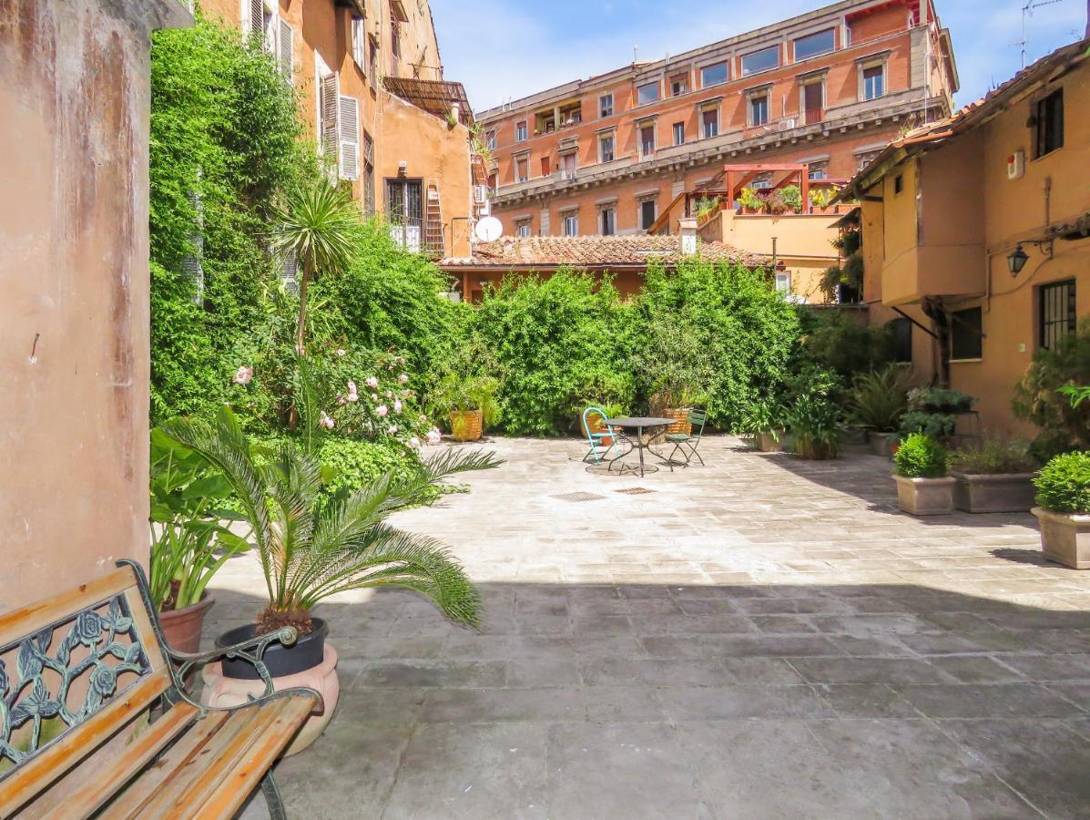 Casa Del Moro - Romantic Loft In Trastevere Exteriér fotografie