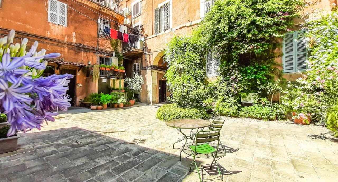 Casa Del Moro - Romantic Loft In Trastevere Exteriér fotografie